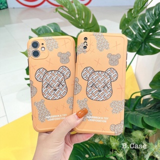 Ốp lưng iphone gấu kaws vàng chống bẩn bảo vệ camera