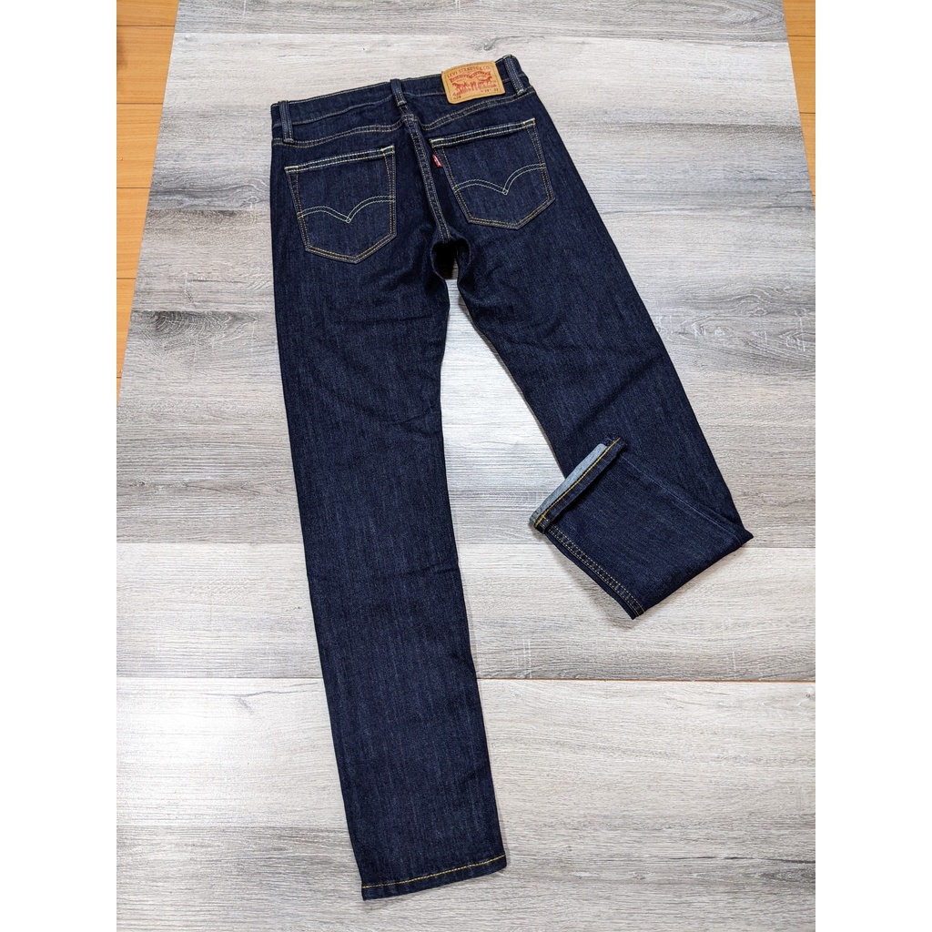 quần jeans levis chất co giãn nhẹ ống đứng chuẩn form