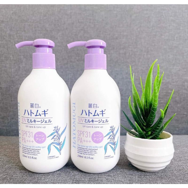 Dưỡng thể Hatomugi ý dĩ milky gel UV care & tone up SPF 31 PA +++ 250ml Nội địa Nhật mẫu mới nhất