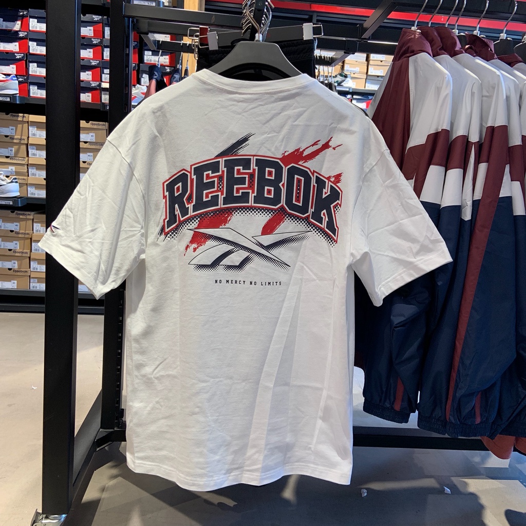 Áo Thun cotton Tay Ngắn REEBOK Họa Tiết graffiti Cổ Điển Thời Trang Unisex FN6584 6585