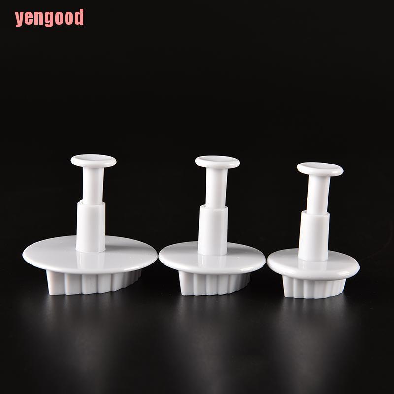 Bộ 3 Chiếc Lá Nhựa Trang Trí Bánh Kem Xinh Xắn