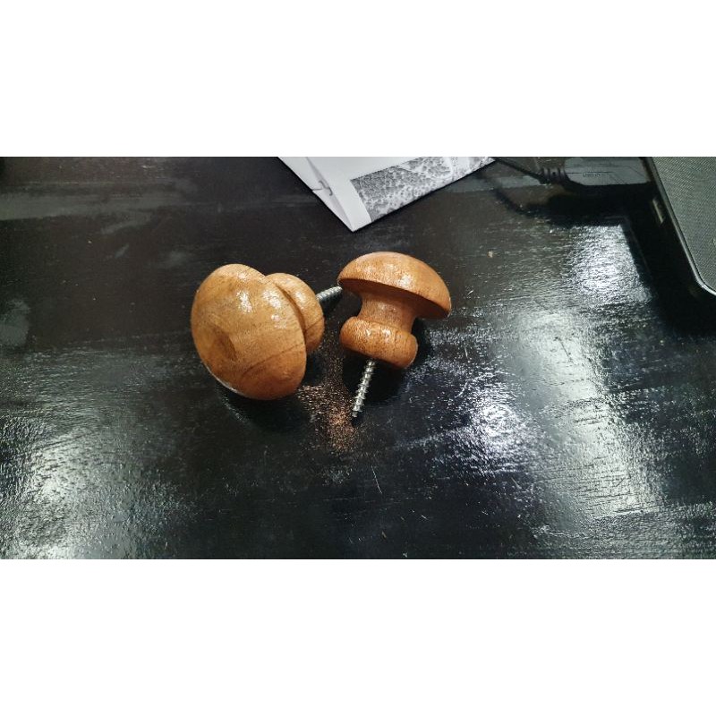 Núm gỗ vén rèm, núm buộc vén rèm
