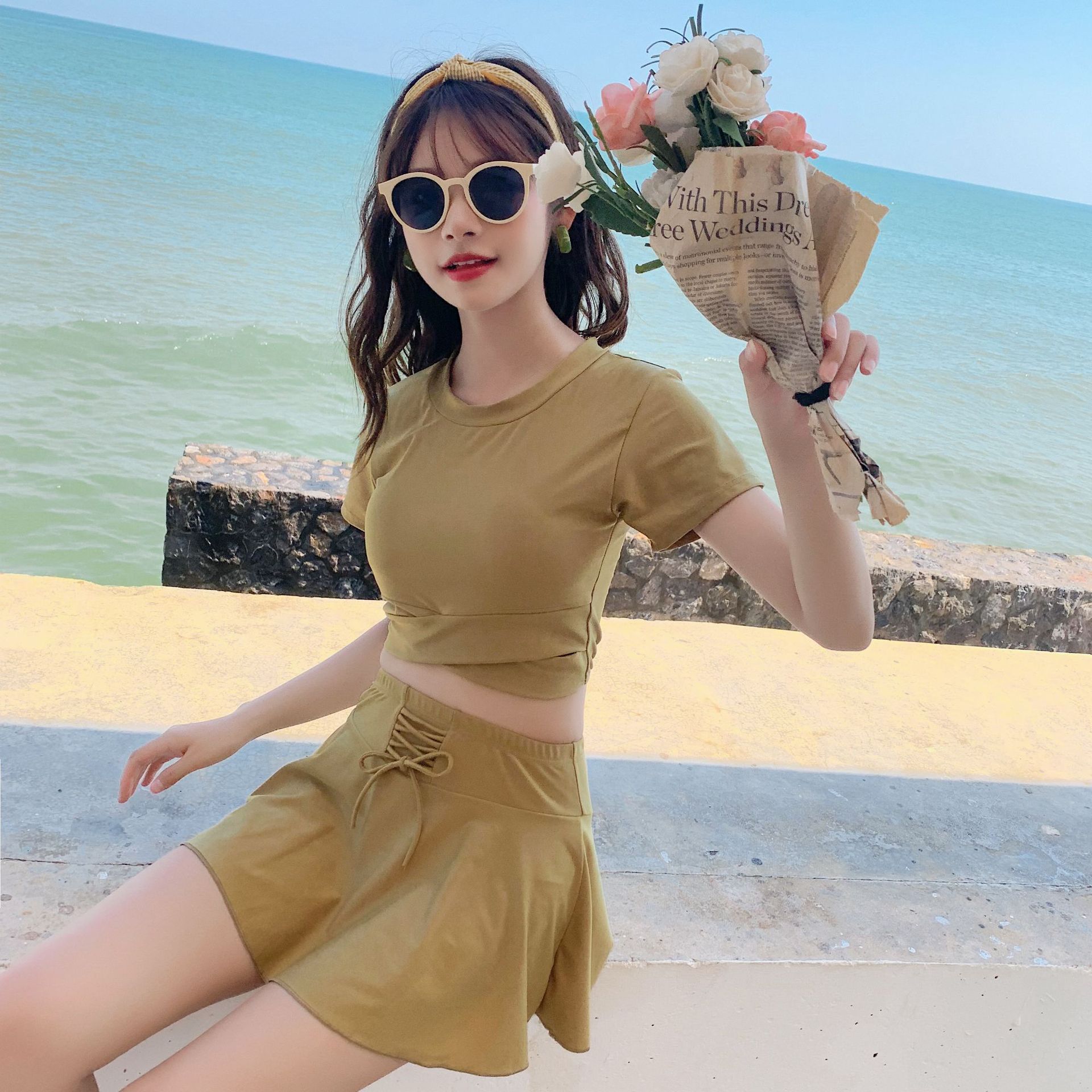 Bộ đồ bơi lưng cao che phủ bụng quyến rũ cho nữ | BigBuy360 - bigbuy360.vn