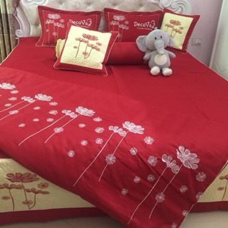 Bộ chăn ga satin 7 món dành cho mùa cưới