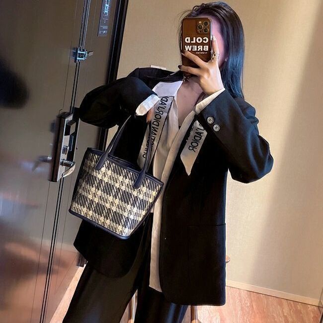 Túi Xách Thiết Kế Mới Thời Trang Dành Cho Nữ
