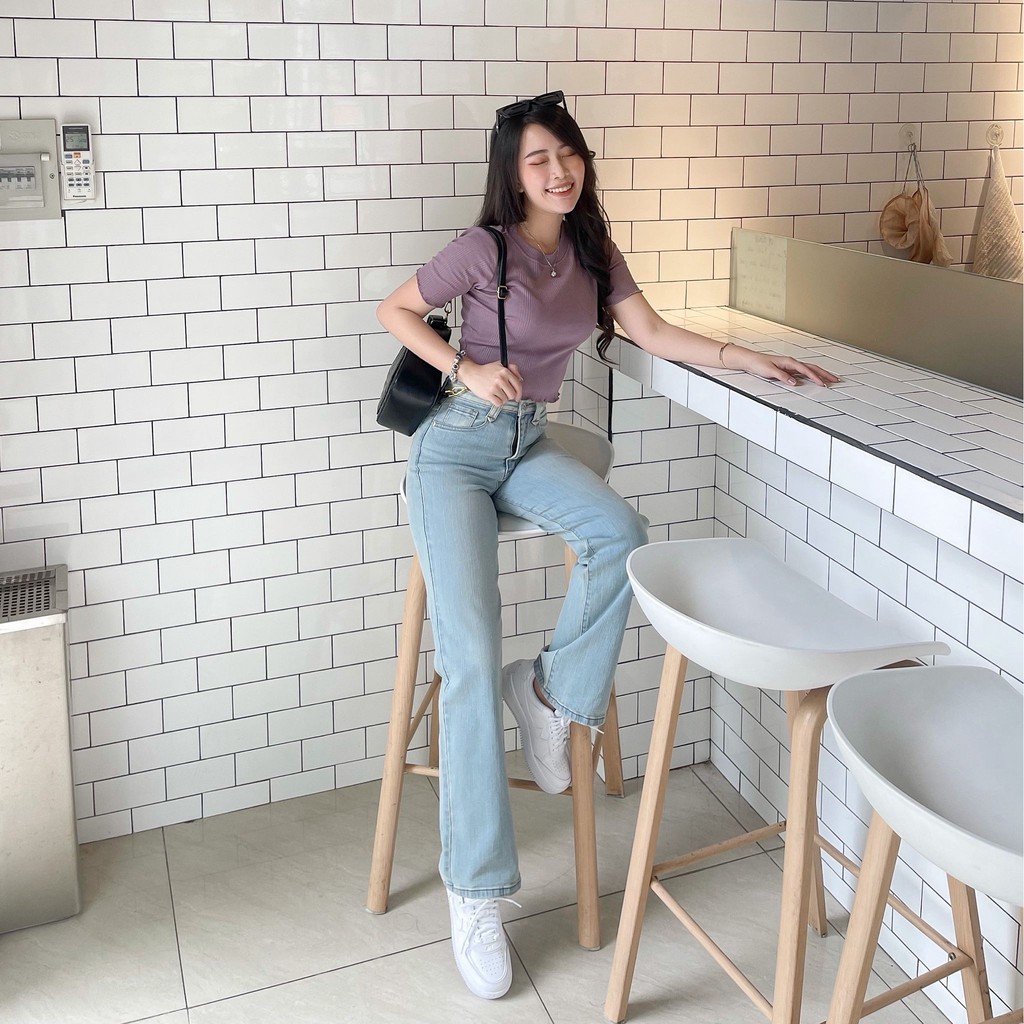 QUẦN JEANS ỐNG SUÔNG BASIC ZAREEN JEA119 XANH NHẠT | BigBuy360 - bigbuy360.vn
