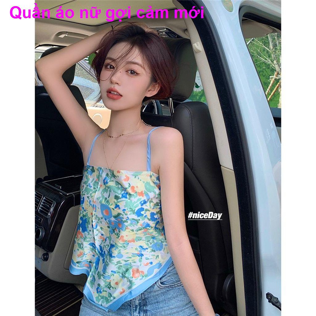 Hoa sexy áo yếm nhỏ của phụ nữ kỳ nghỉ hè bên ngoài mặc tạp dề ống đầu khăn lụa khoác ngắn trong