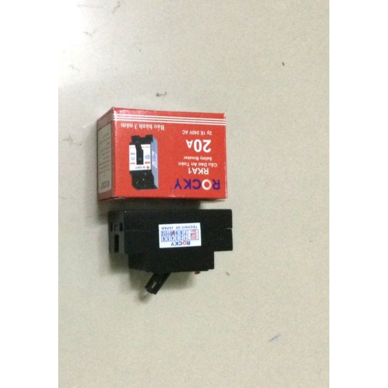 cầu dao an toàn CB tự động Rocky 20A