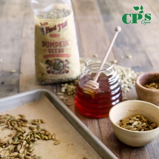 Hạt bí hữu cơ Bob's Red Mill (Organic Pumpkin Seeds) 340g