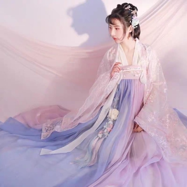 Hán Phục Xuân Anh