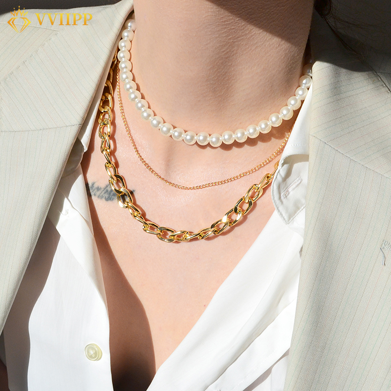 Vòng cổ choker nhiều lớp chuỗi xích dày mạ vàng và chuỗi ngọc trai phong cách retro thời trang cho nữ