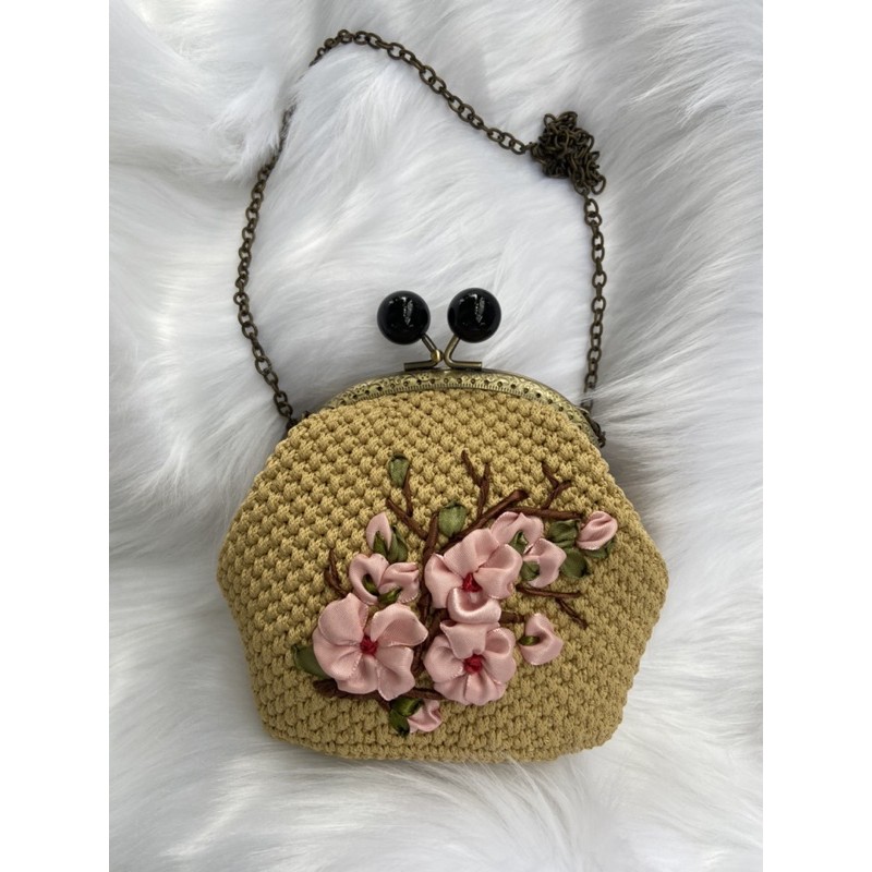 Túi Handmade móc tay ( túi khung)