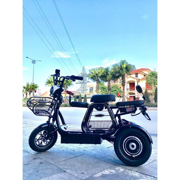Xe điện ba bánh mini