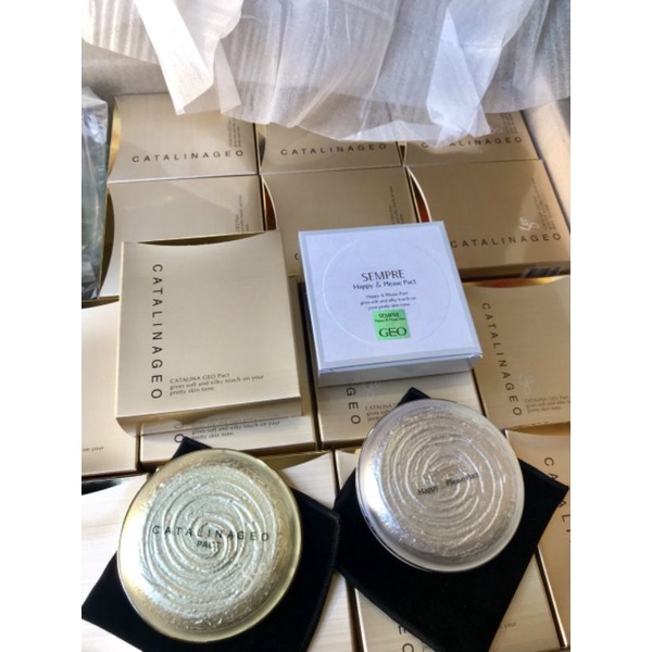 PHẤN PHỦ GEO VÀNG SIÊU MỊN LAMY CATALINA GOLDEN PACT