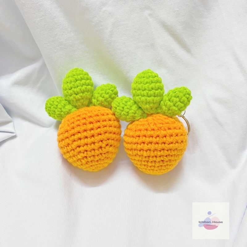 Móc khóa Cà rốt dễ thương kèm chuông