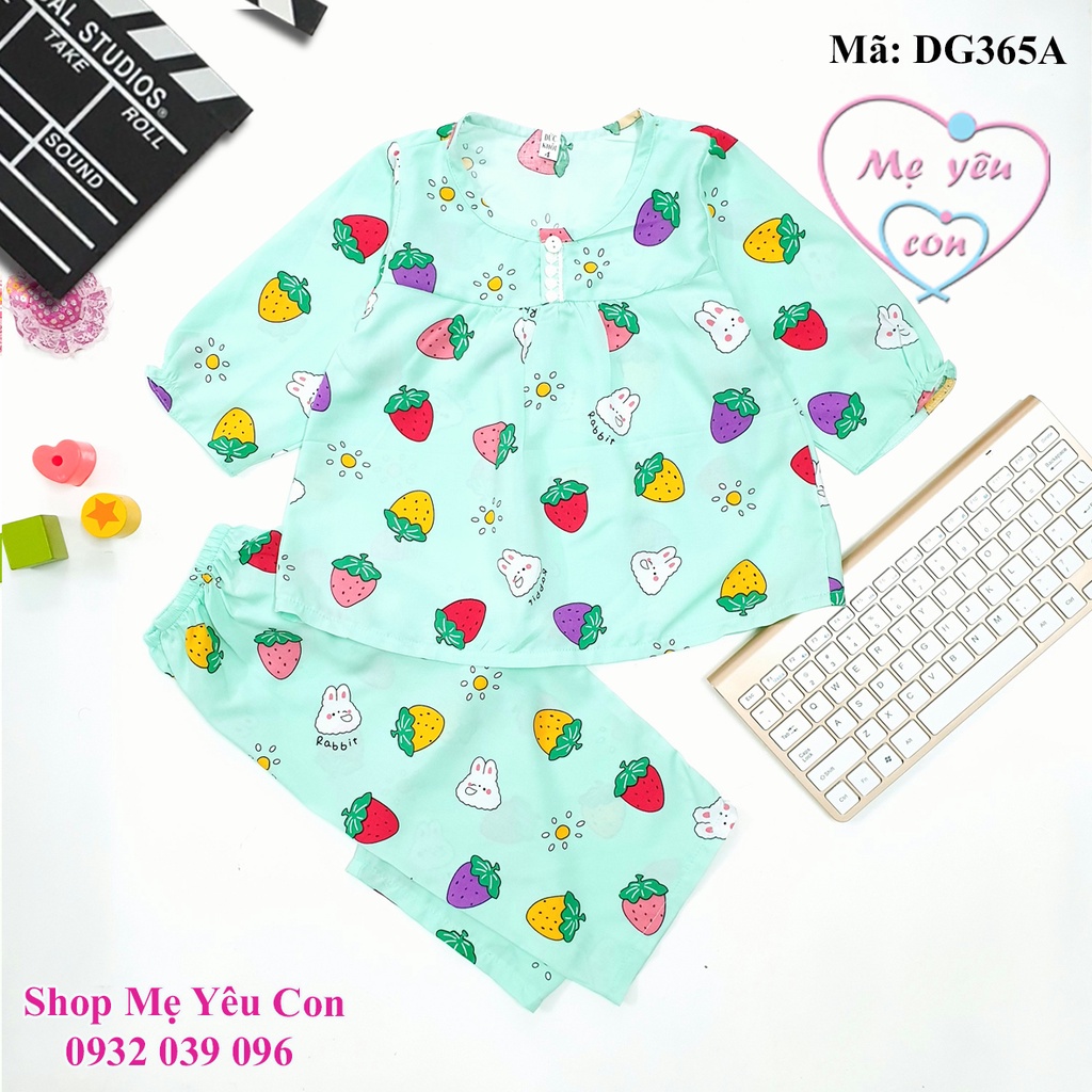 Bộ dài tay bé gái Size 3 (9-11kg) Vải tole/lanh 2 da loại 1 mát rượi. Được chọn mẫu. Có nút cài phía trước cổ áo.