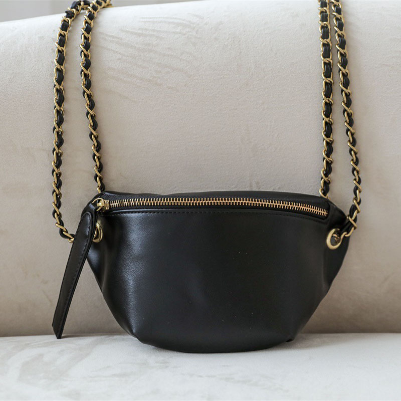 IELGY crossbody ins classic black fashion item small ck chain all-match Chest bag retro one shoulder