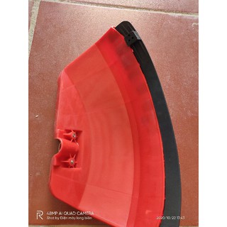 Tấm chắn bùn máy cắt cỏ