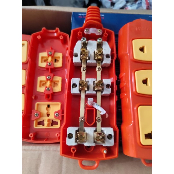 Ổ cắm chịu tải 6000w 3 lỗ chống cháy hinoki