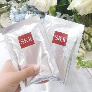 Mặt nạ SK-II Facial Treatment Mask.