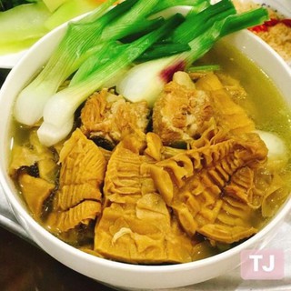 Măng lá - giòn ngon đậm đà: 110k/gói 500g