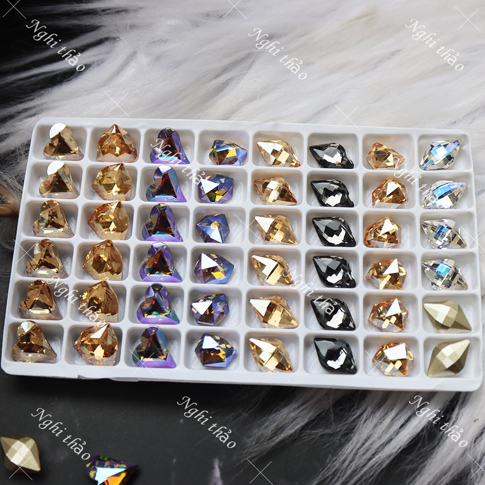 Đá khối nail đính móng tay