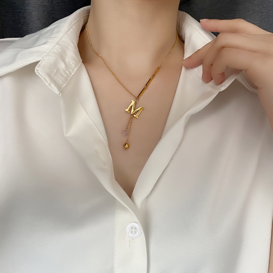 Vòng cổ Thép Titan Mặt Chữ M Thời Trang Cho Nữ