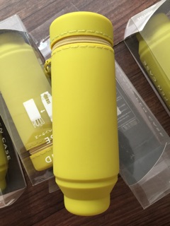 Hộp bút tự đứng LIHIT LAB SILICON