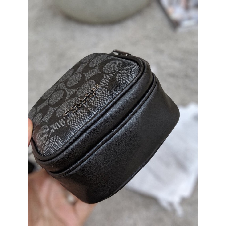 Túi đeo chéo Coach nam