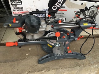 MÁY CƯA TRƯỢT BÁNH RĂNG OZITO SCMS-2125