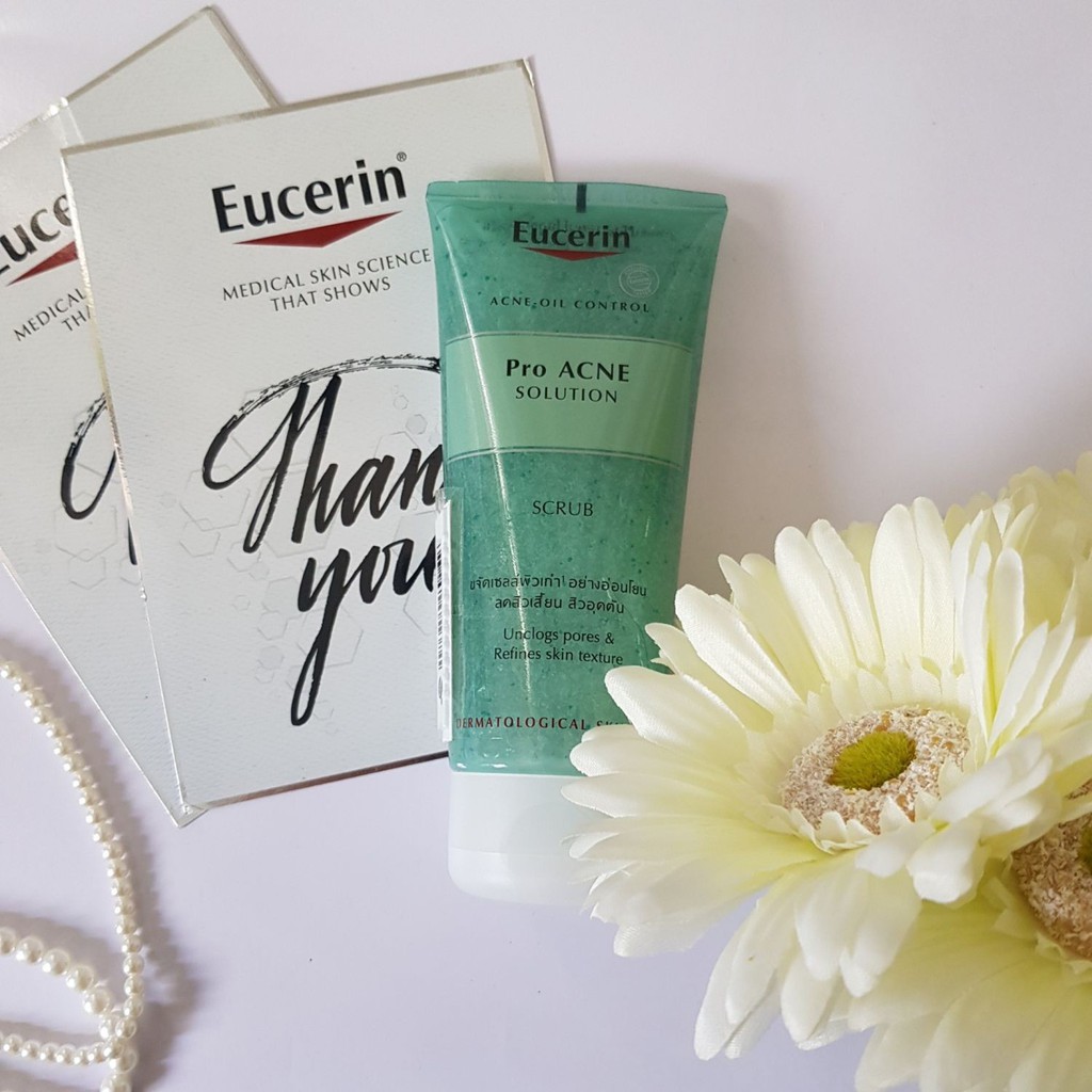 Eucerin Gel rửa mặt tẩy tế bào chết có hạt mịn giúp làm sáng da ProAcne Scrub 100ml