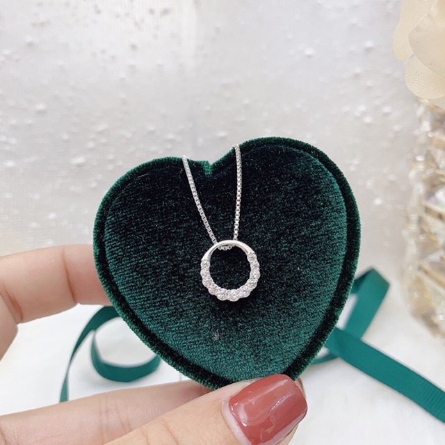 Dây chuyền bạc nữ DaLiA Jewelry hình vòng tròn hoa, nạm đá tinh tế, có lẻ mặt rời