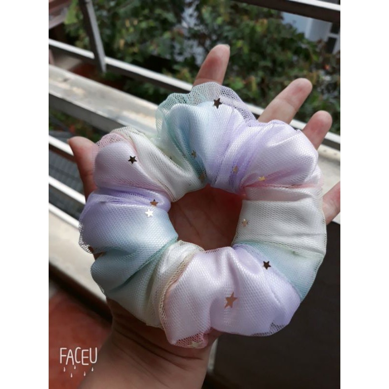 cột tóc 2 lớp cầu vồng nhạt