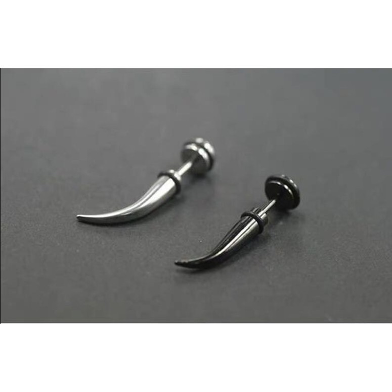 Khuyên tai Punktip thép titan chop cong cá tính FT18