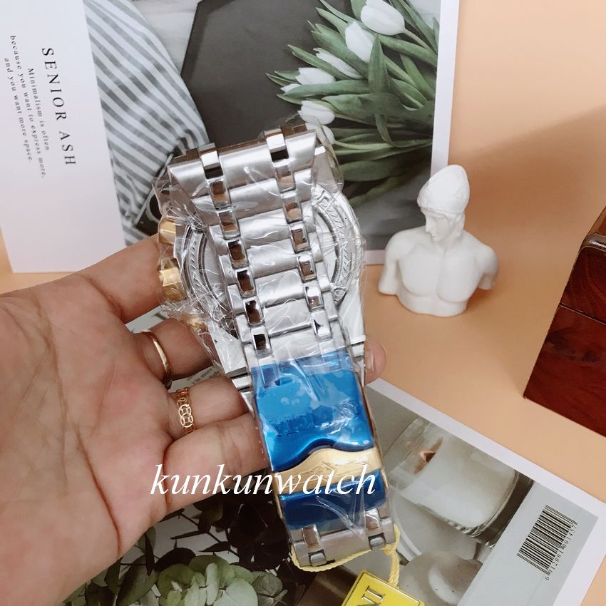 Đồng Hồ Nam Invicta Chronograph Kích Thước Siêu To - Bạc Mặt Trắng Viền Vàng - 55mm