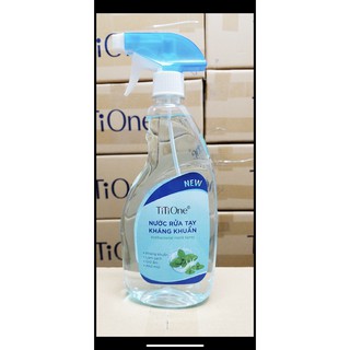 Xịt rửa tay kháng khuẩn TiTiOne 580ml