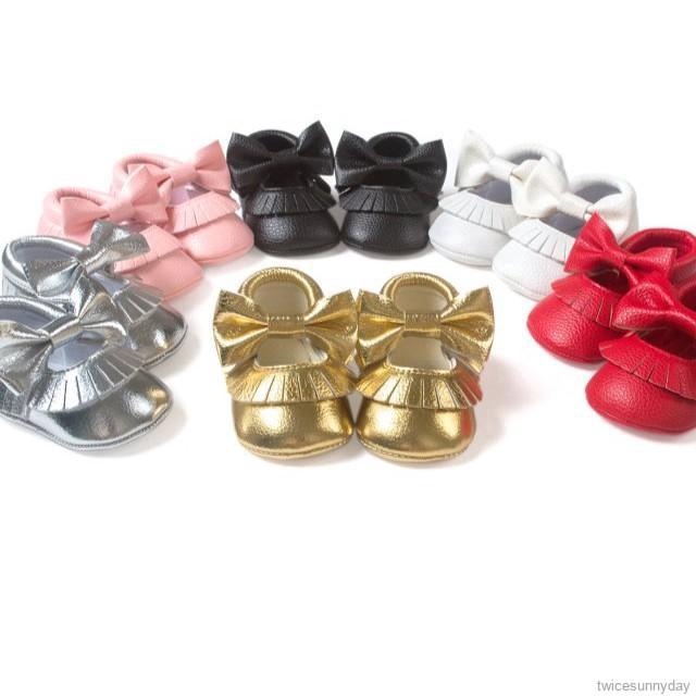 Giày chống trượt kiểu dáng xinh xắn dành cho các bé từ 0-18 tháng tuổi