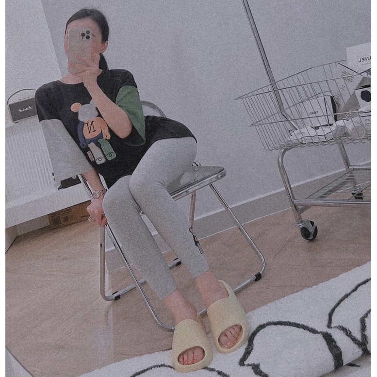 Dép nhựa trơn, có logo