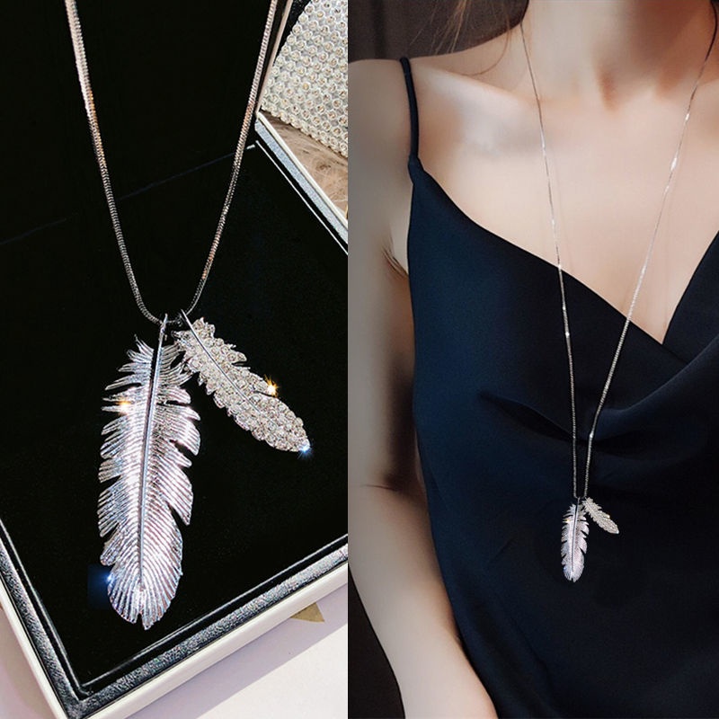 Dây Chuyền Dáng Dài Mặt Lông Vũ Kim Cương Đơn Giản Dễ Phối Đồ Thời Trang Thu Đông Cho Nữ