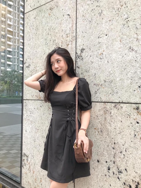 Đầm cổ vuông đan eo 3 màu siêu xinh | BigBuy360 - bigbuy360.vn