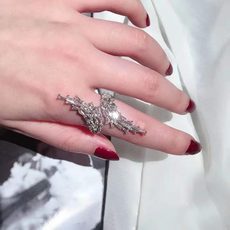Nhẫn đính đá zircon lấp lánh cao cấp hình lông vũ phong cách Âu Mỹ sang trọng cho nữ