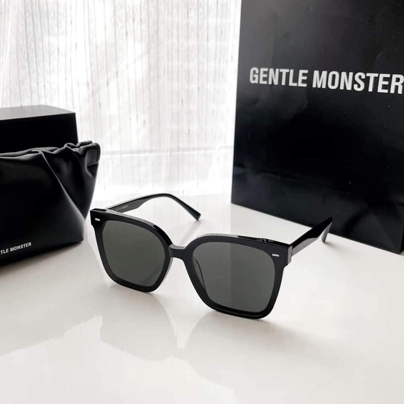 SAL 01 em kính đến từ nhà Gentle Monster