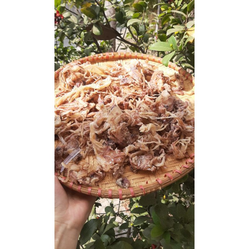 Râu mực khô bao ngon sập sàn
