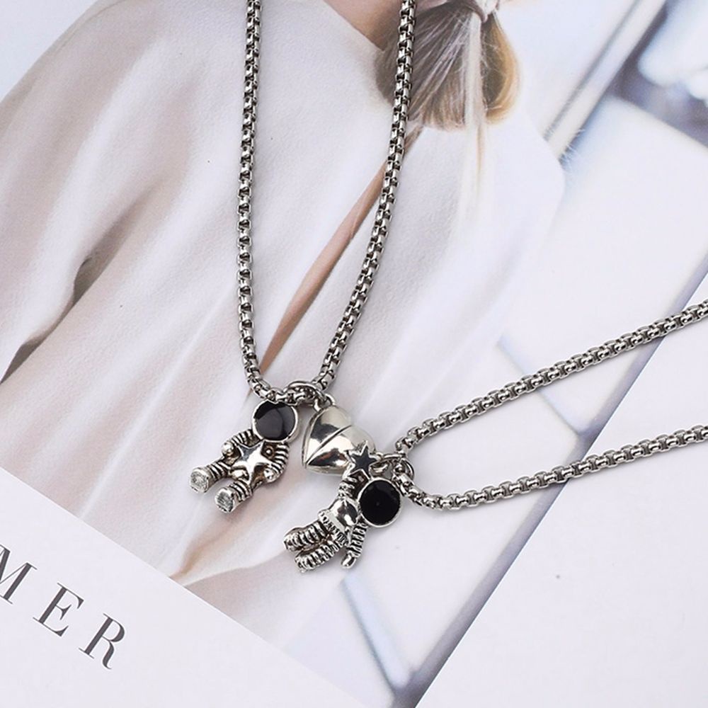 Vòng cổ mặt hình phi hành gia bằng hợp kim thời trang hip hop Hàn Quốc xinh xắn cho cặp đôi