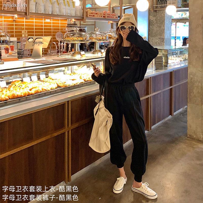 Bộ áo sweater in chữ + quần lưng cao xẻ tà thời trang mùa thu hàng mới dành cho bạn nữ 2021 | BigBuy360 - bigbuy360.vn