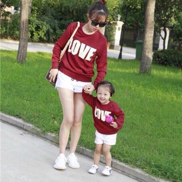 Áo đôi mẹ con chữ Love