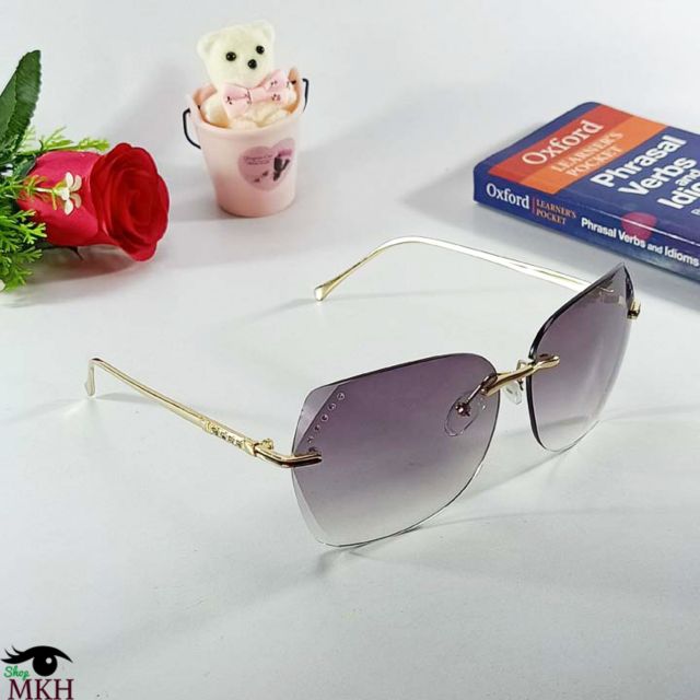 Mắt kính thời trang nữ đẹp cao cấp - bộ gồm kính , bao da và khăn lau kinh | BigBuy360 - bigbuy360.vn
