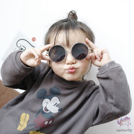 Kính mát gọng kim loại phong cách cổ điển dành cho bé