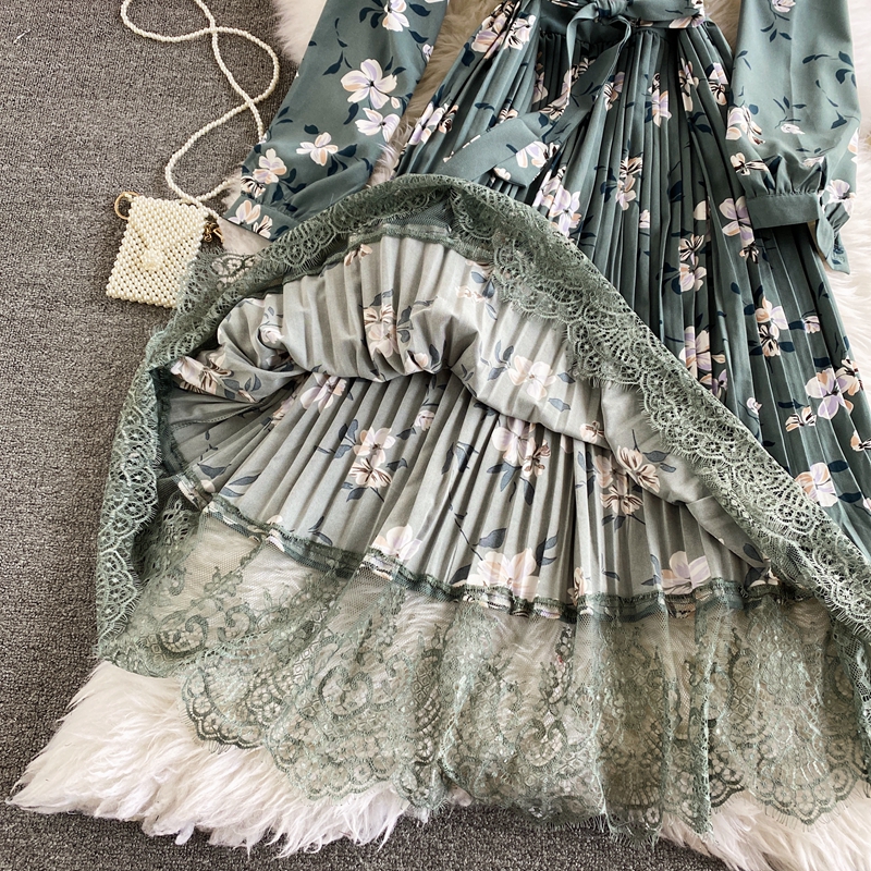 Đầm Midi Hoa Dài Tay Cổ Chữ V Phong Cách Retro Nữ Tính