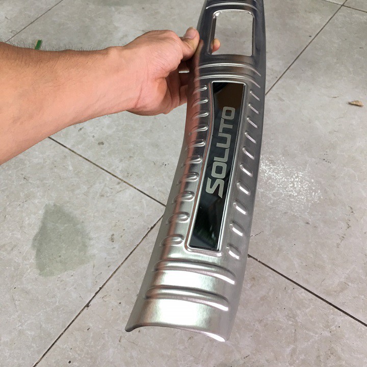 Nẹp cốp, chống trầy cốp xe Kia Soluto 2019-2020 2021 2022 mẫu inox cao cấp